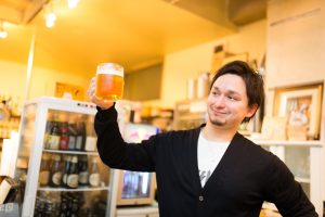 ビール片手のドイツ人ハーフ