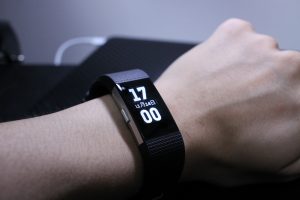 Fitbit「Charge2」に保護フィルム