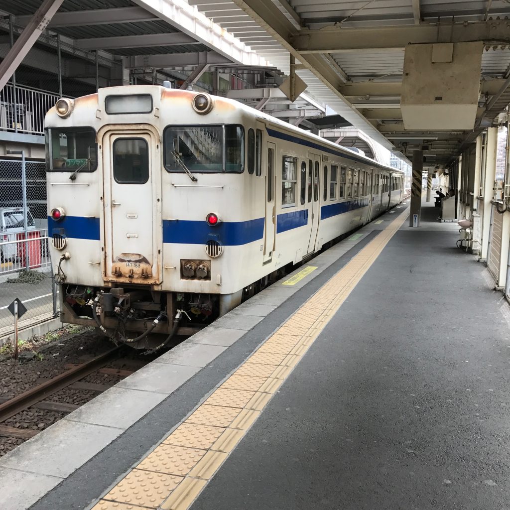 ローカル電車