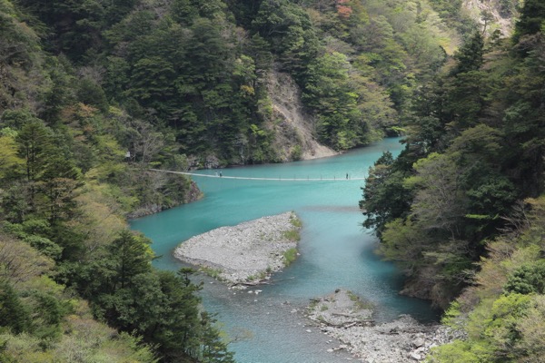 夢の吊り橋こと寸又峡へ H29 4月中旬 日曜午前の様子 9